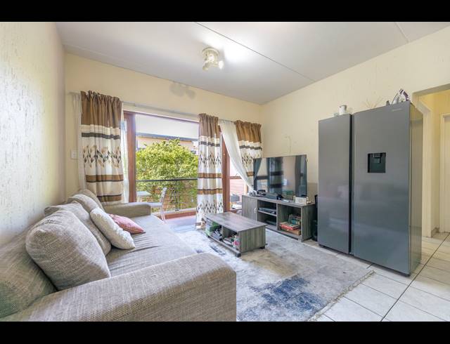 2 BEDROOM SECTIONAL TITLE FOR SALE IN DOUGLASDALE